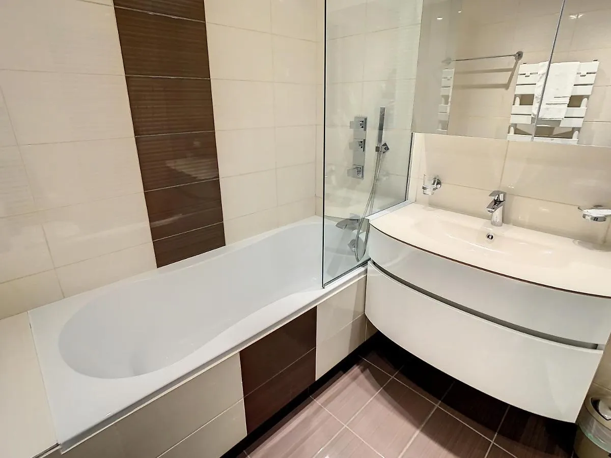 Luxueux Appartements Idealement Situes En Plein Centre Ville De Cannes